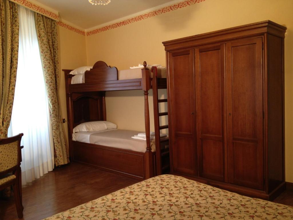La Dependance Otel Menaggio Oda fotoğraf